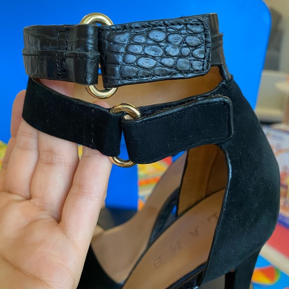 L.A.M.B. Black Suede Oxley Leather Heels Pump - Picture 8 of 10